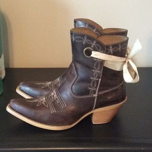 Woman’s Durango “CRUSH” Cowboy Bootie